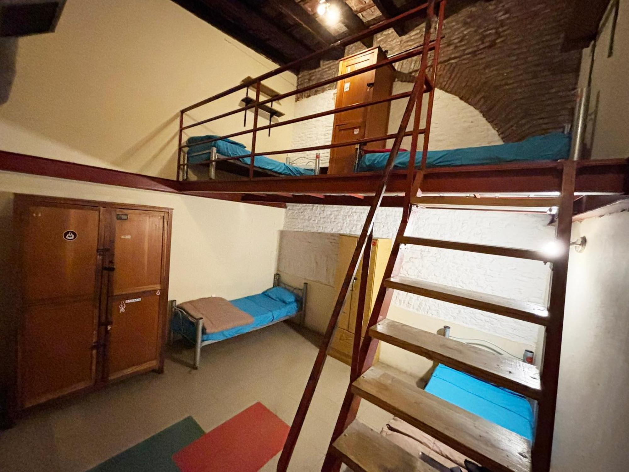 Granados Hostel Buenos Aires Exteriör bild